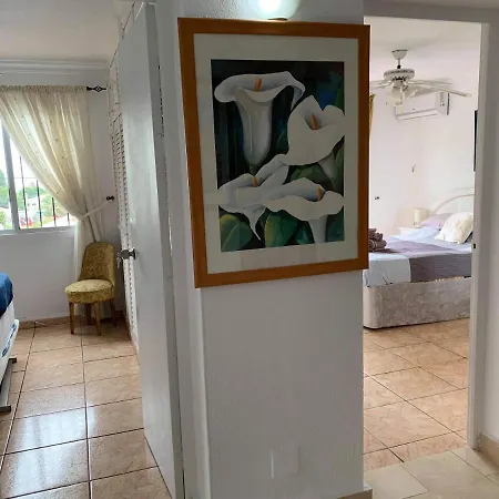 Casa Blanca * טורמולינוס