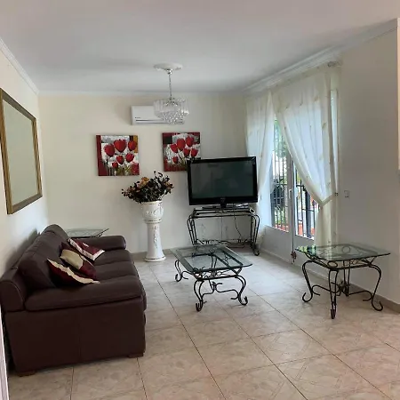 מלון Casa Blanca